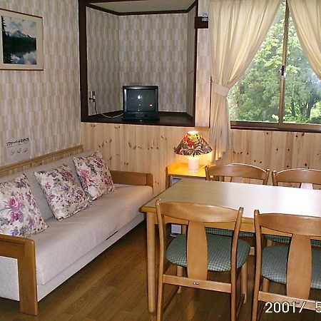 Country Inn Canadian House Myoko Exteriör bild
