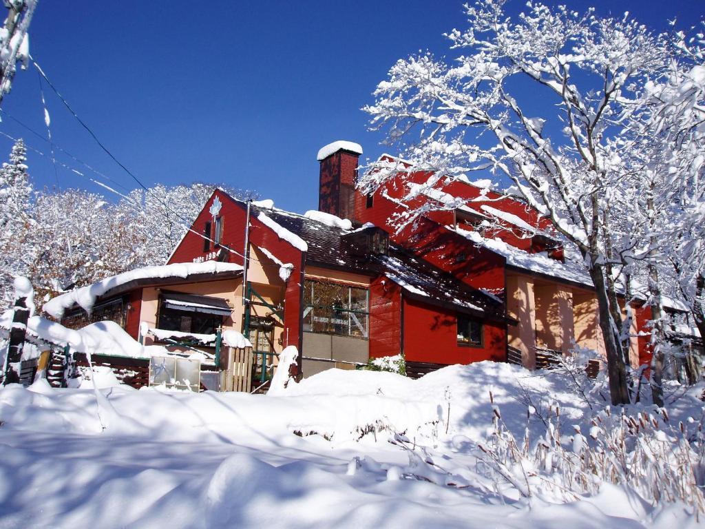 Country Inn Canadian House Myoko Exteriör bild
