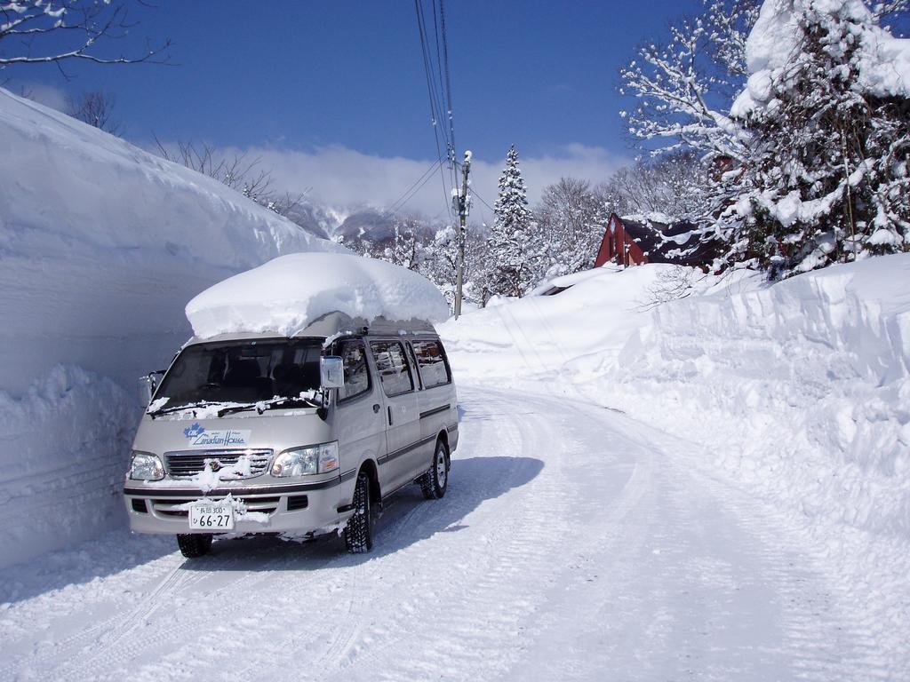 Country Inn Canadian House Myoko Exteriör bild